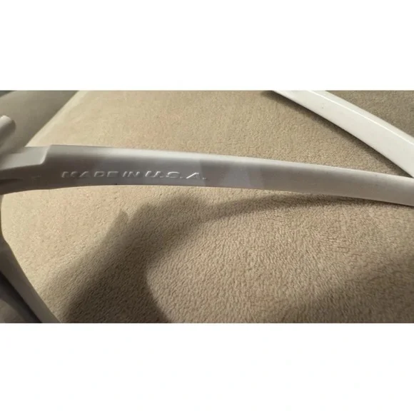 Oakley Four White Blue Iridium Lenses Vintage Oakley White and Blue Sunglasses - Picture 6 of 9